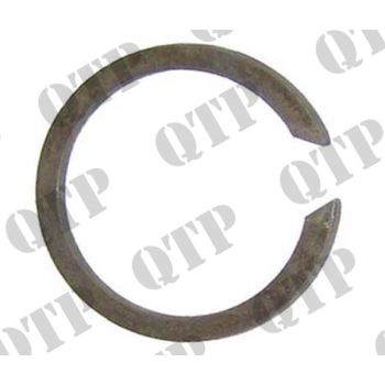 Massey Ferguson Circlip for 12 speed - PACK OF 2 - PRICE PER UNIT - 195363