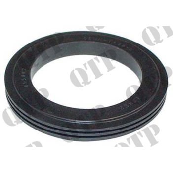 Hub Seal Ford 5000 Front - 3477