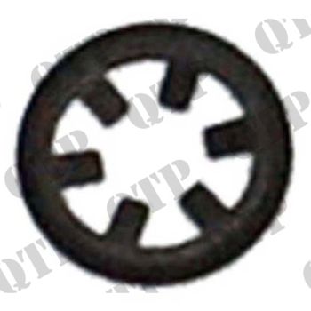 Massey Ferguson Quadrant Circlip 300&#039;s - PACK OF 5 - PRICE PER UNIT - 377493