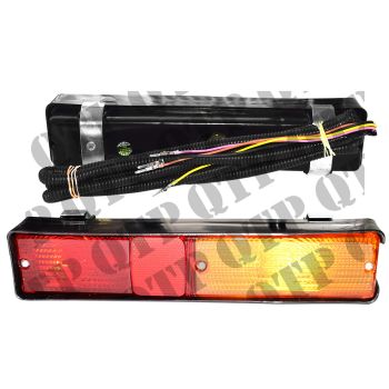 Massey Ferguson Rear Lamp 300 6100 6200 8100 - 12/24 Volt, 3 Function, RH & LH - 61958