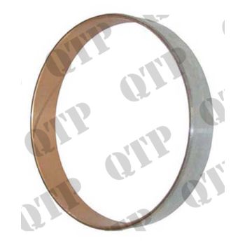 Massey Ferguson Bush 4WD Front Axle Cat II 290 690 - Size: 115.5 X 119.8 X 19.8 - 6498